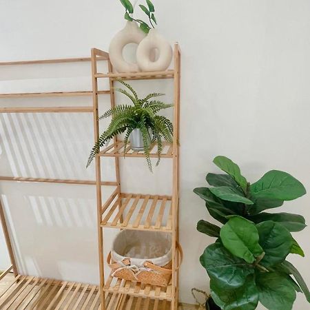 Helena'S Studio Suite Gerik Bagian luar foto
